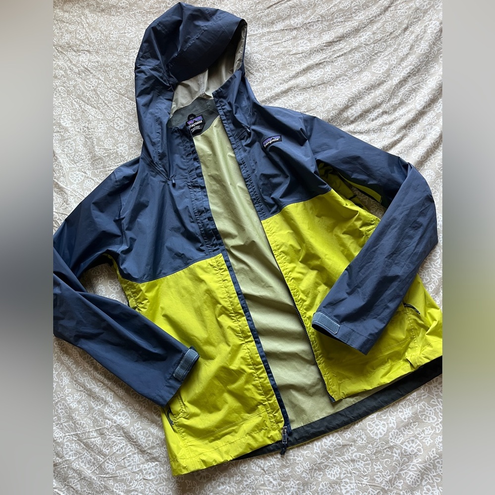 Patagonia Men’s Torrentshell, size M
